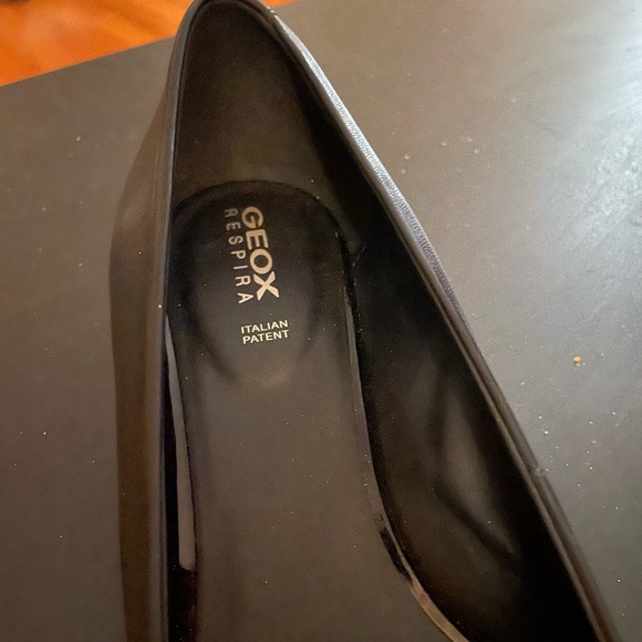 Geox Black low Heel woman’s Shoe - Picture 3 of 8